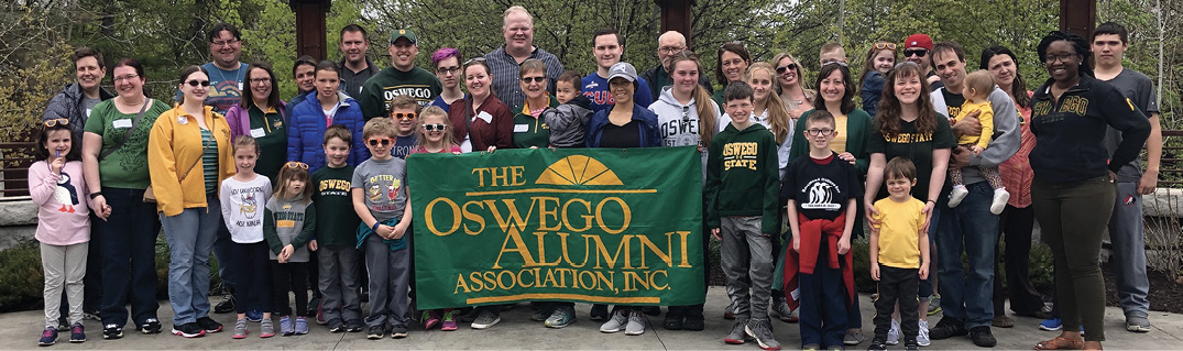 Pictured: SUNY Oswego Alumni at the Rosamond Gifford Zoo in Syracuse, N.Y.