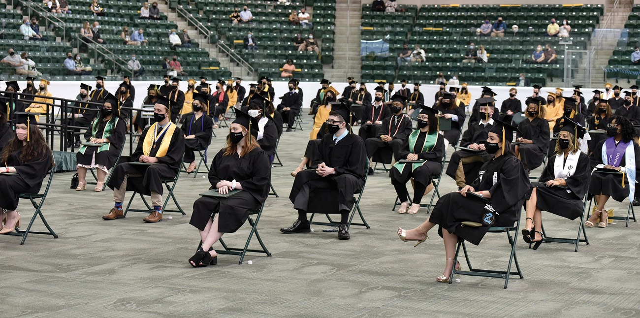 2021 Oswego graduates
